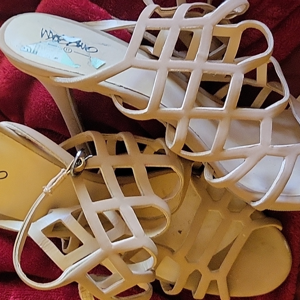 Tan Mossimo Strappy sandal